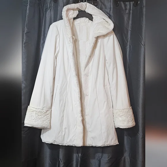 White Glamorous Womens Fur Versatile Reversible Rain Coat  Button Jacket EUC - Picture 12 of 12